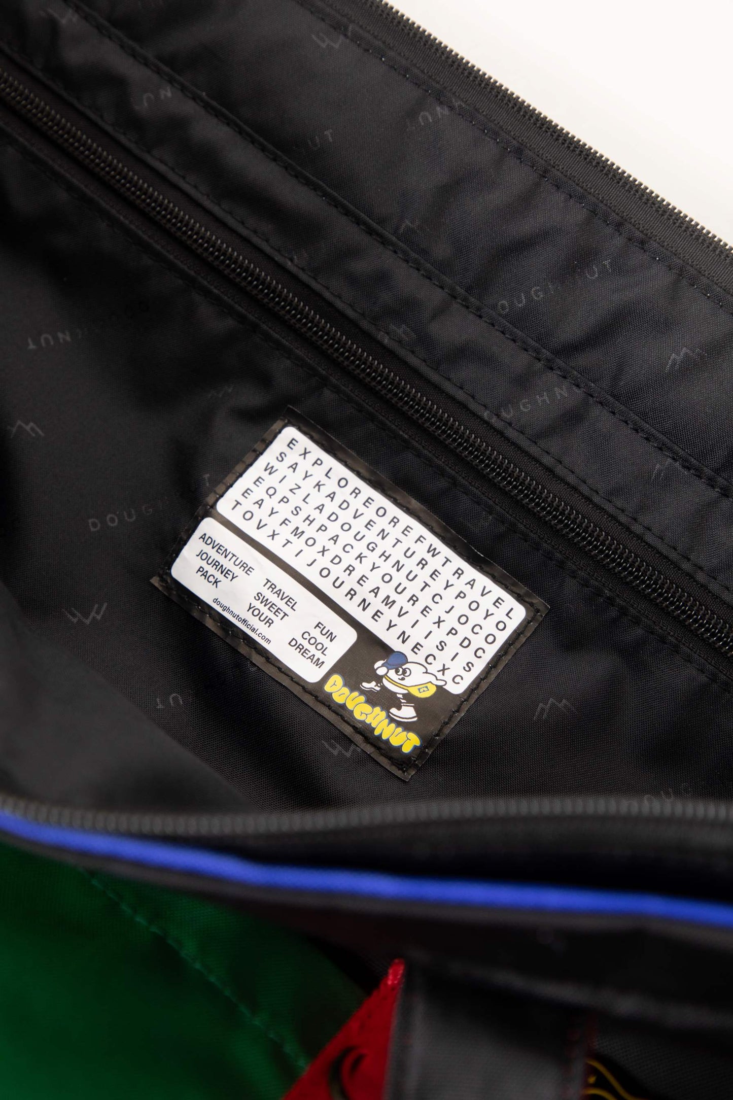 Doughnut Perception You-Niverse Serisi Beyaz Unisex Omuz Çantası