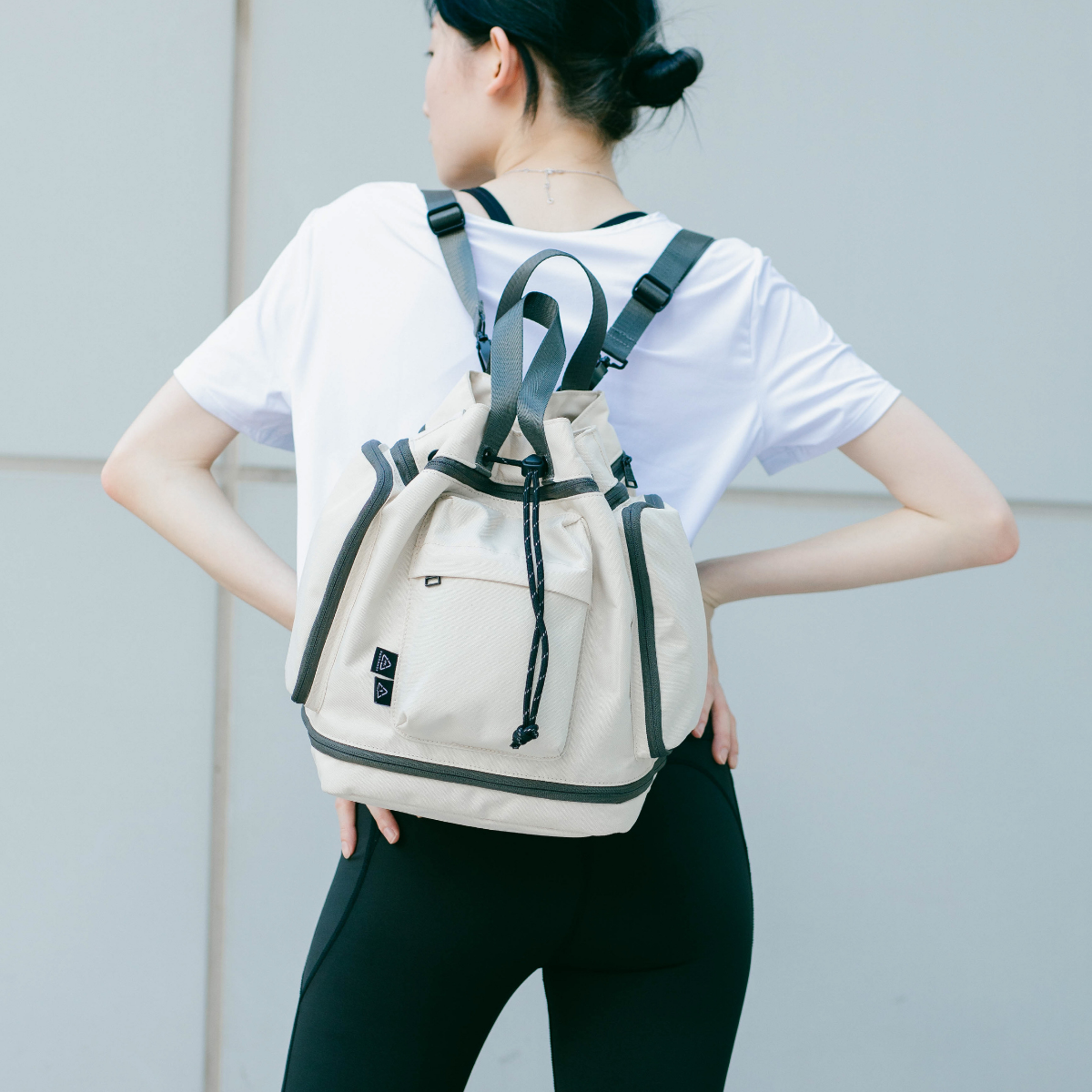 Doughnut Pyramid Nomad Serisi Krem Unisex Omuz Çantası