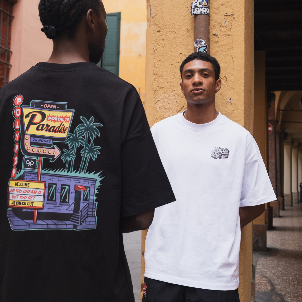 Polypop Portal to Paradise Siyah Unisex T-Shirt